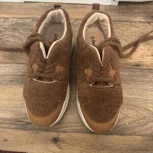 Belovey brown teddy fur fleece sneakers unique whimsical tennis shoes size 6.5